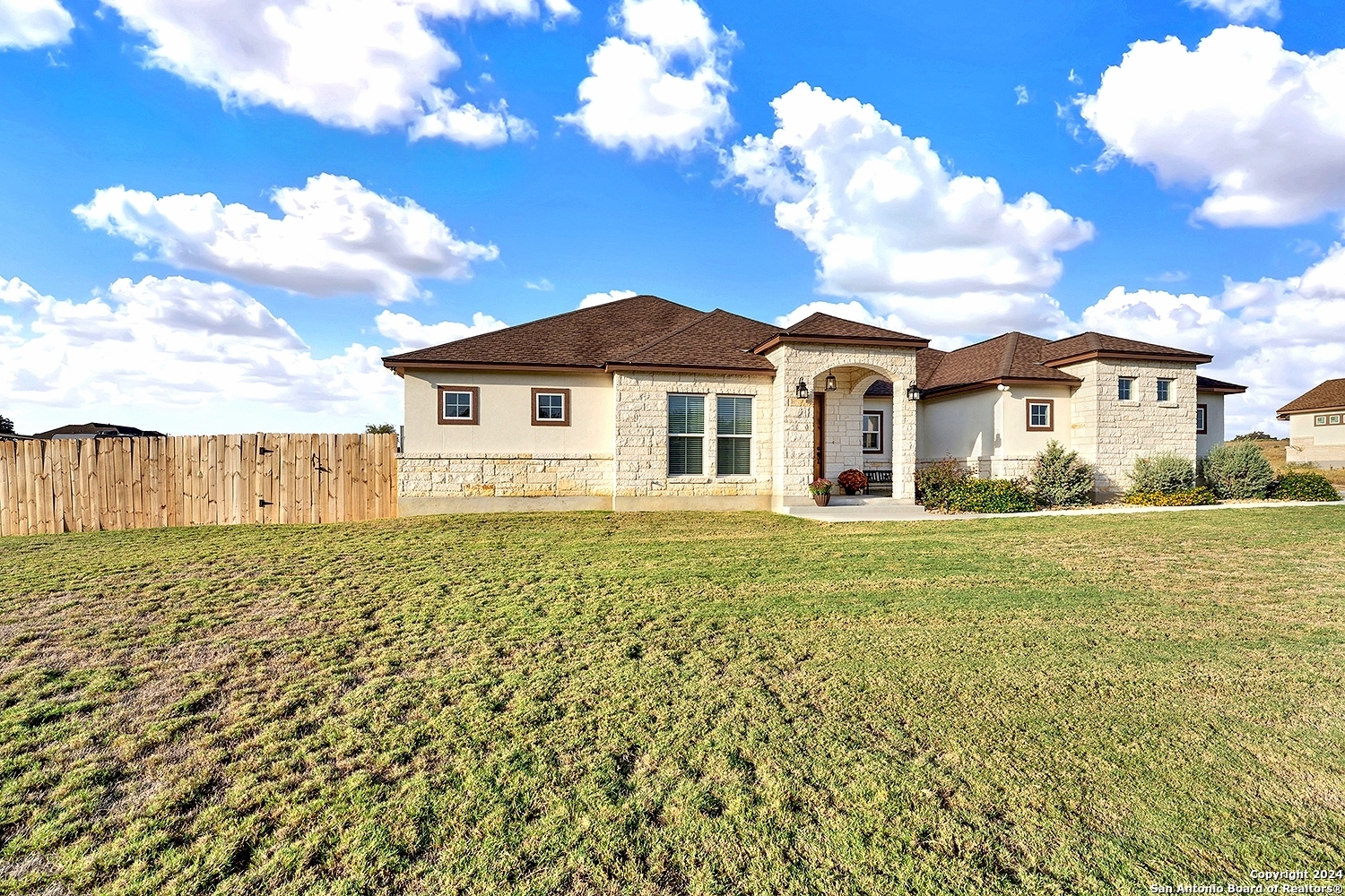 Property Photo: 105 Medora Branch TX 78114