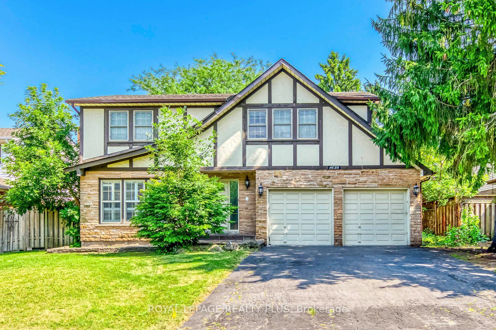 1628 Woodeden Dr  Mississauga ON L5H 3S5 photo