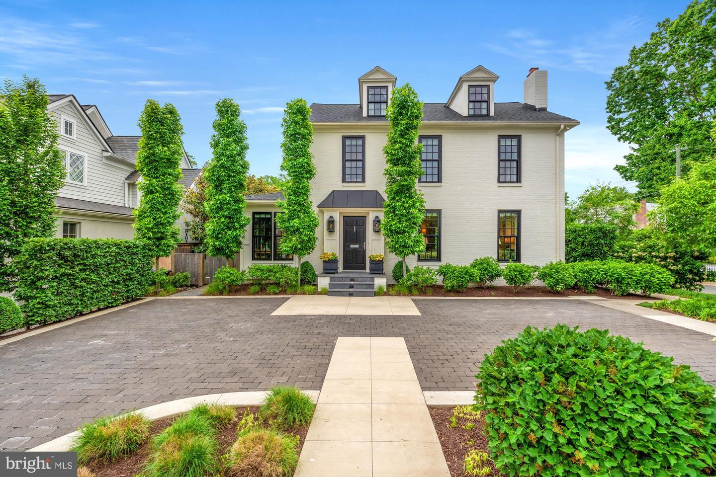 Property Photo: 6100 Vernon Terrace VA 22307