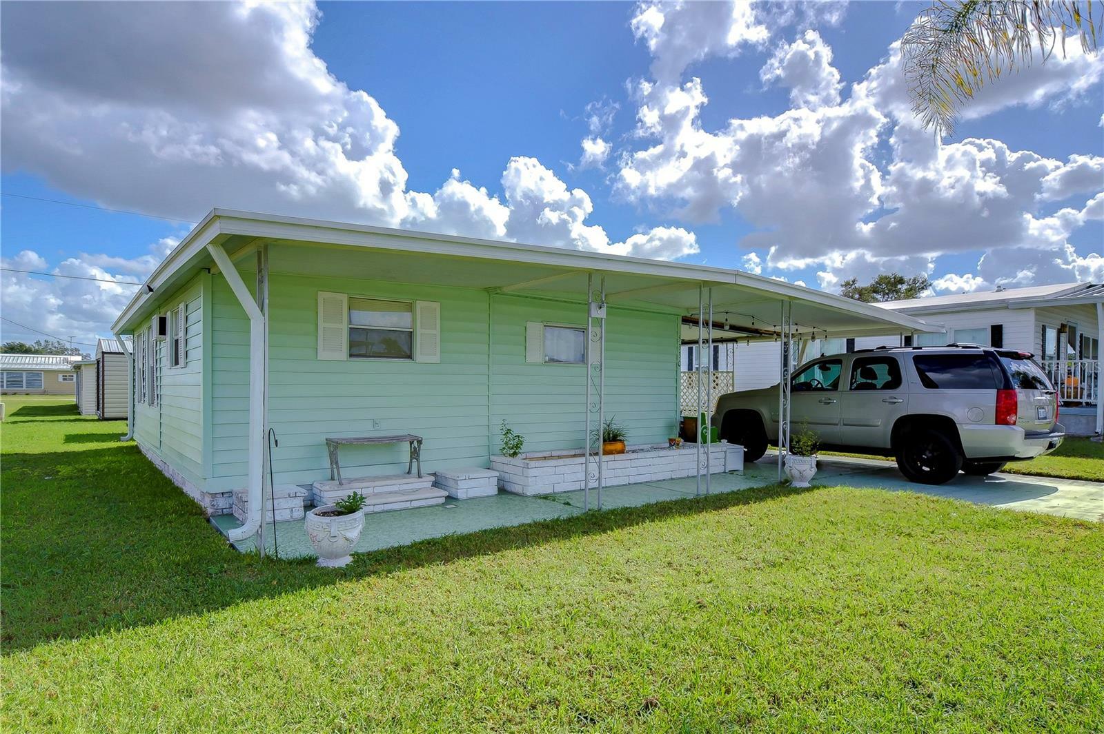 Property Photo:  5330 Vera Street  FL 33542 