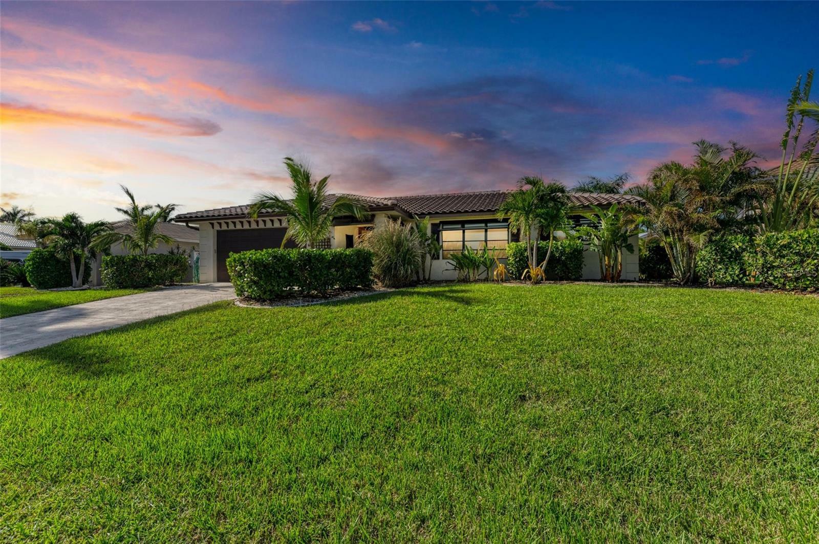 Property Photo:  376 Portofino Drive  FL 33950 