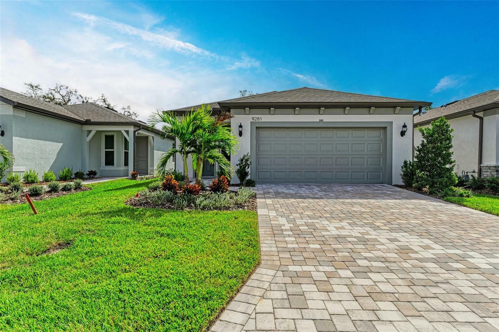 Property Photo:  9281 Ballaster Pointe Loop  FL 34219 