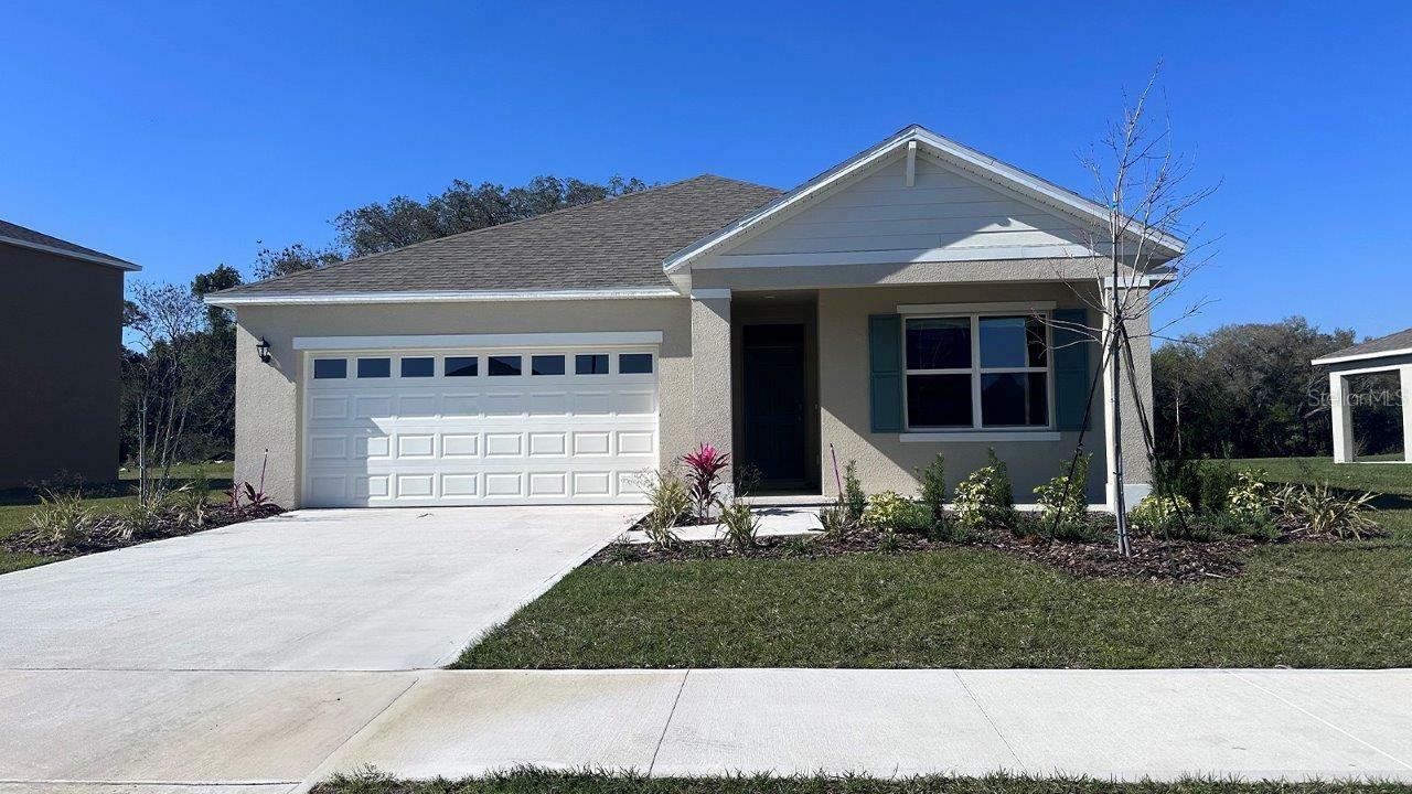 Property Photo:  484 Taylor Groves Drive  FL 33898 