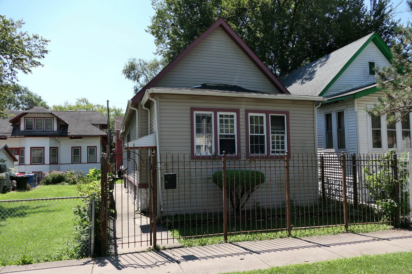 Property Photo:  207 W 111th Place  IL 60628 