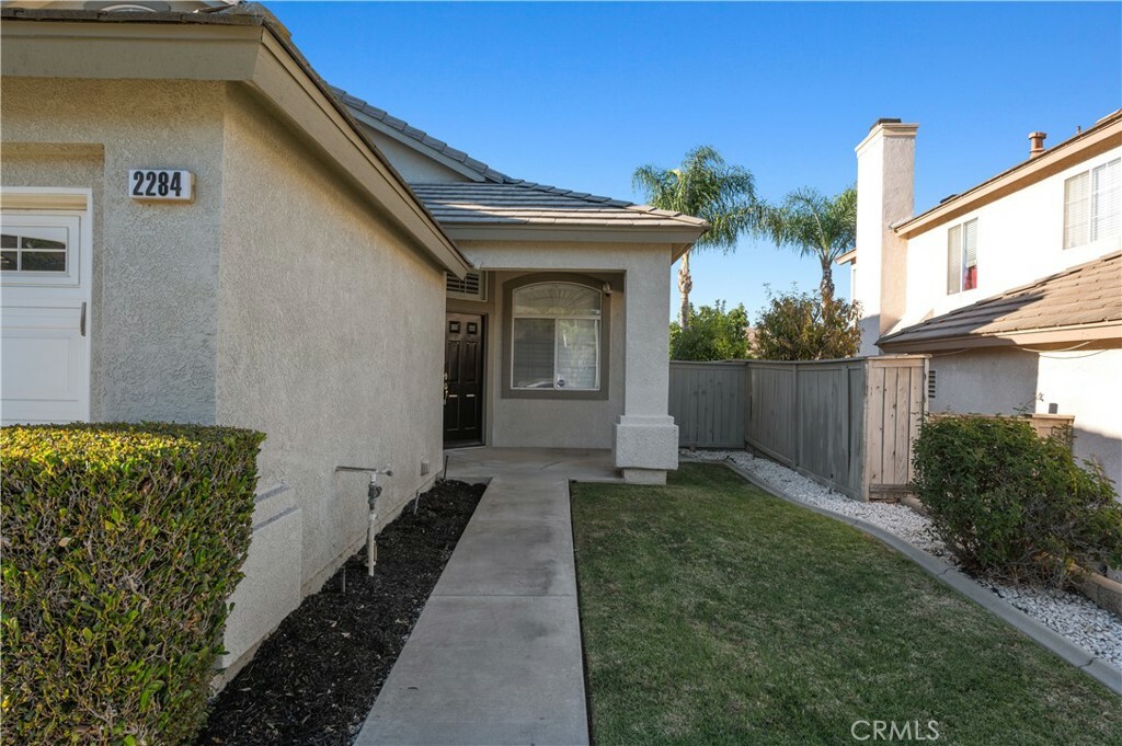 Property Photo:  2284 Avenida La Paz  CA 91709 