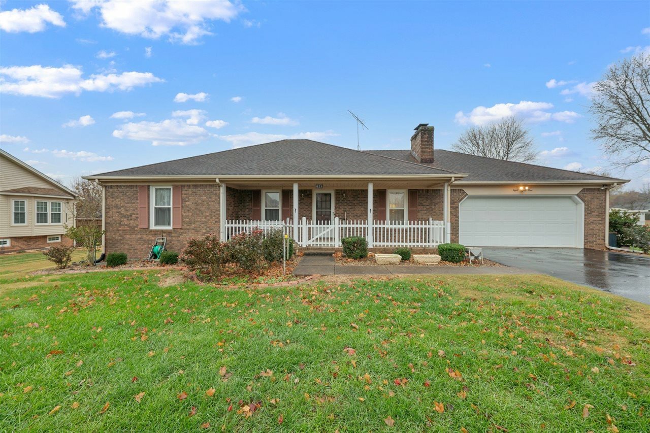 Property Photo:  821 Lois Lane  KY 42104 