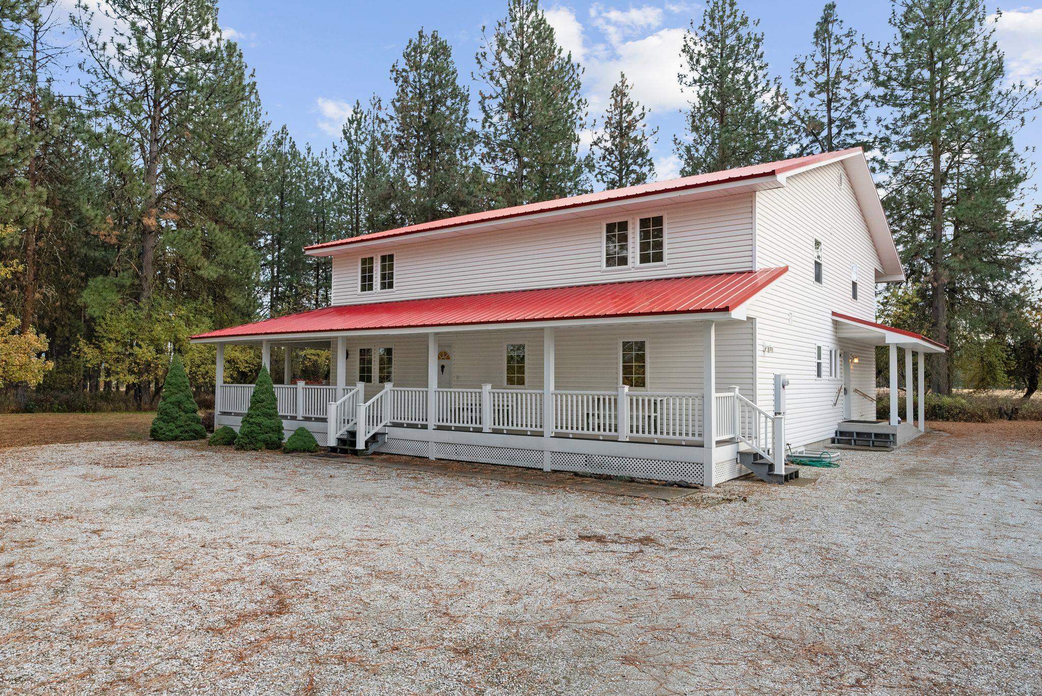 Property Photo:  717 W Antler Rd  WA 99006 