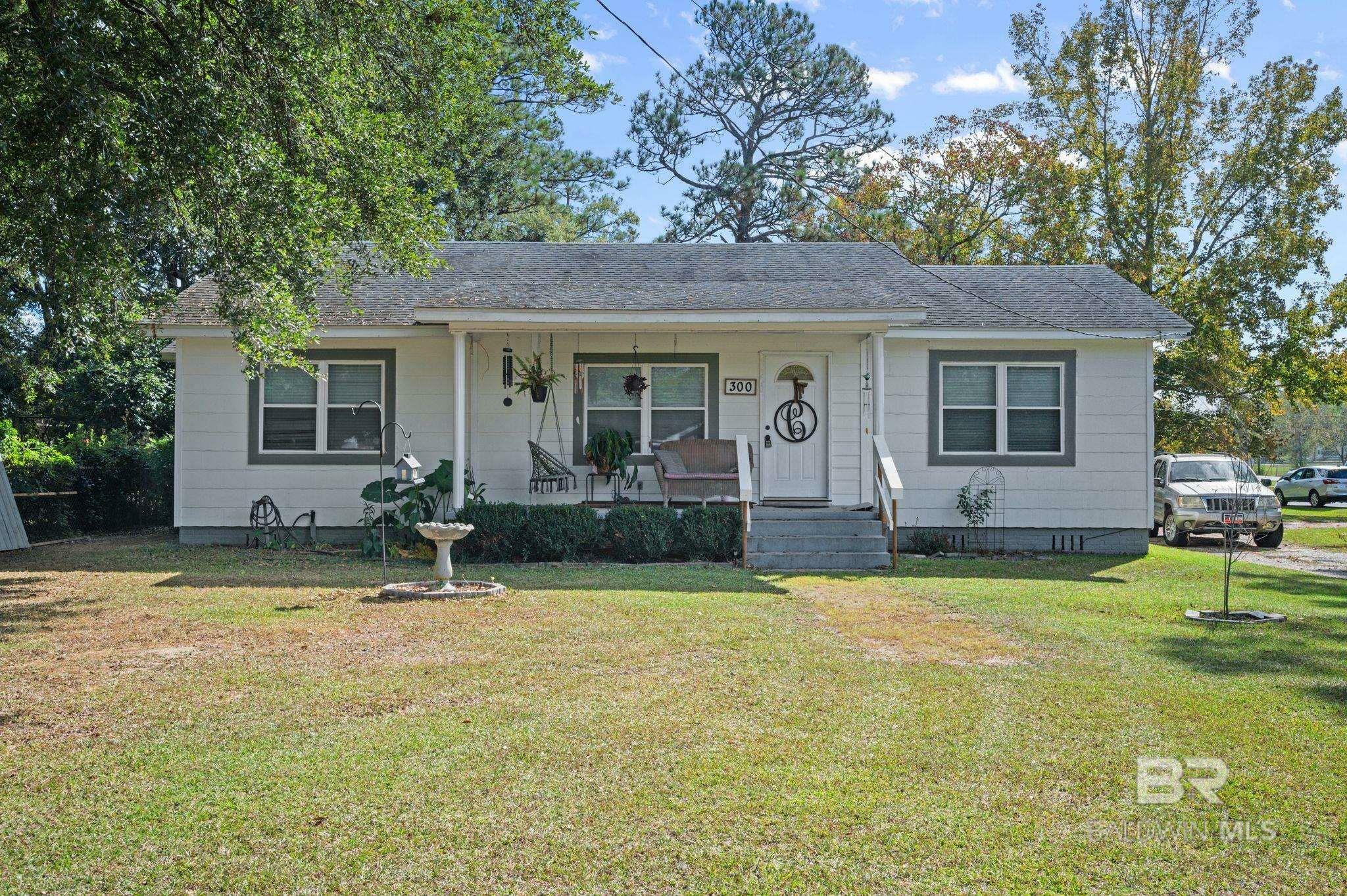 300 E 10th Street  Bay Minette AL 36507 photo