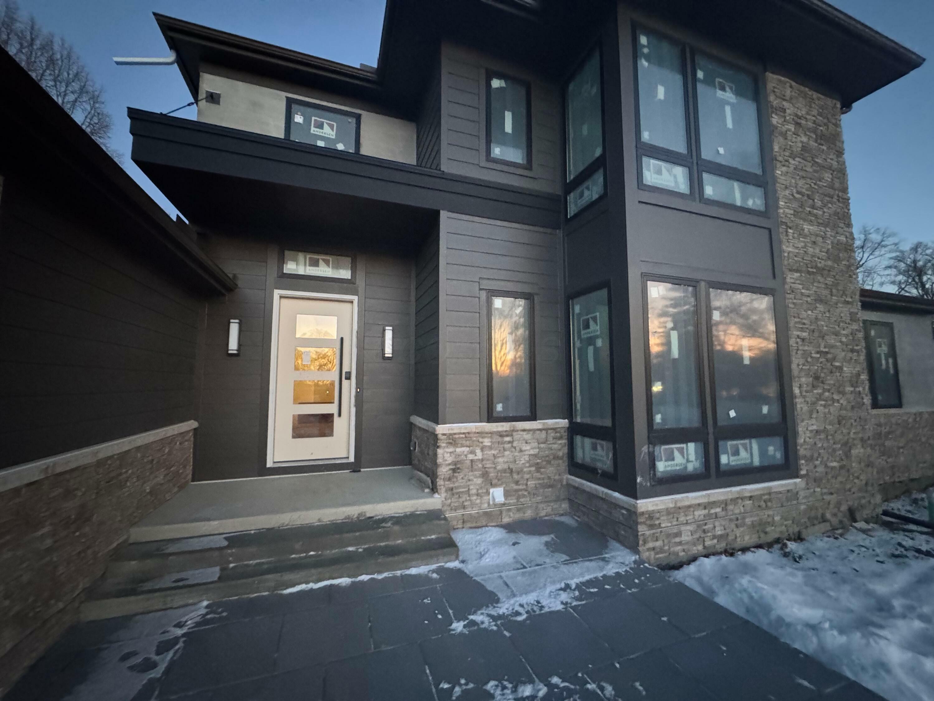 Property Photo: 3130 S Dorchester Road OH 43221