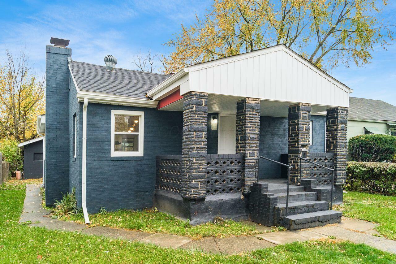 Property Photo:  2268 Grasmere Avenue  OH 43211 