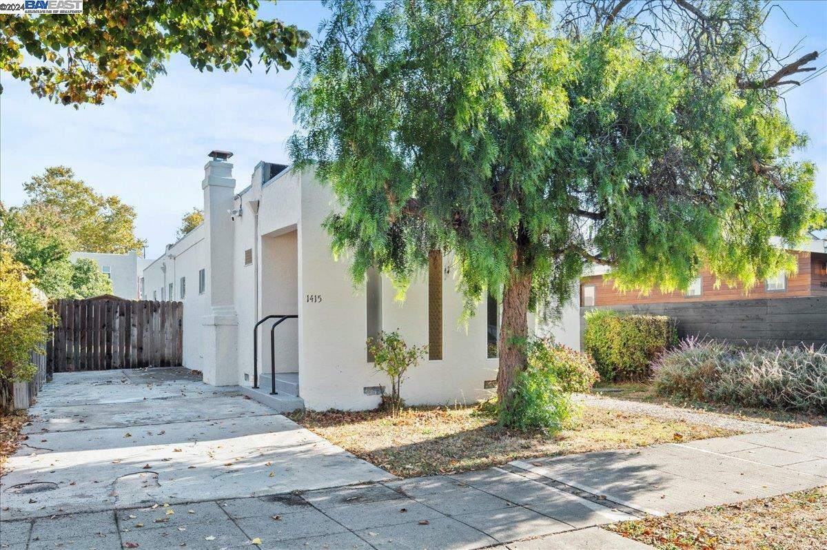 Property Photo:  1415 10th St  CA 94710 