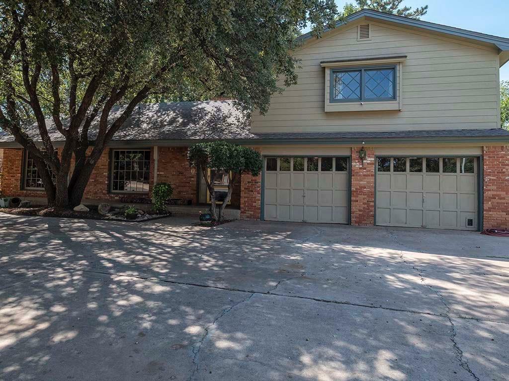 Property Photo:  3011 59th Street  TX 79413 