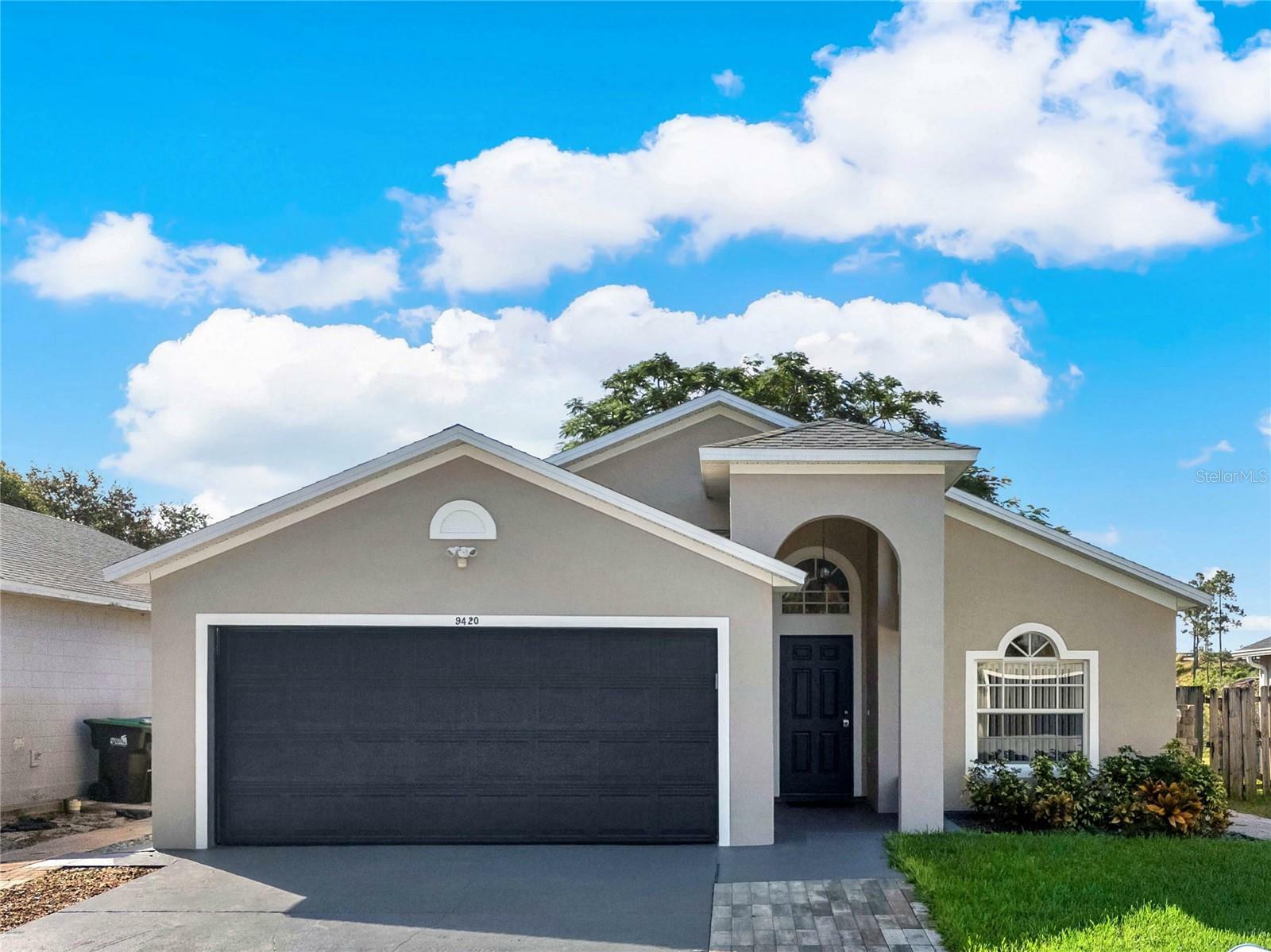 Property Photo:  9420 Azalea Ridge Way  FL 34734 