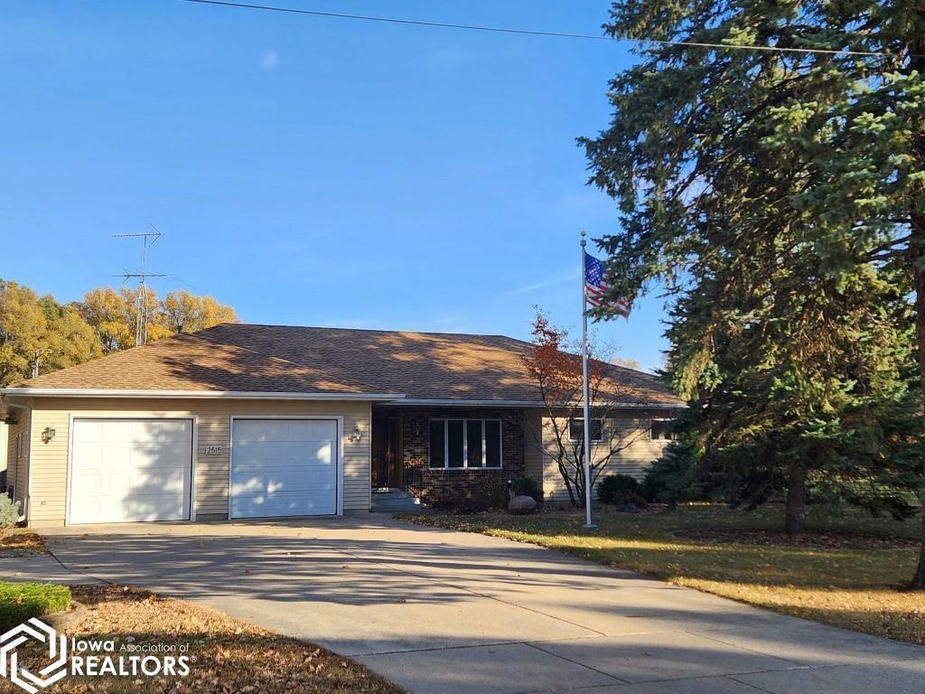 Property Photo:  2515 N Carolina Avenue  IA 50401 