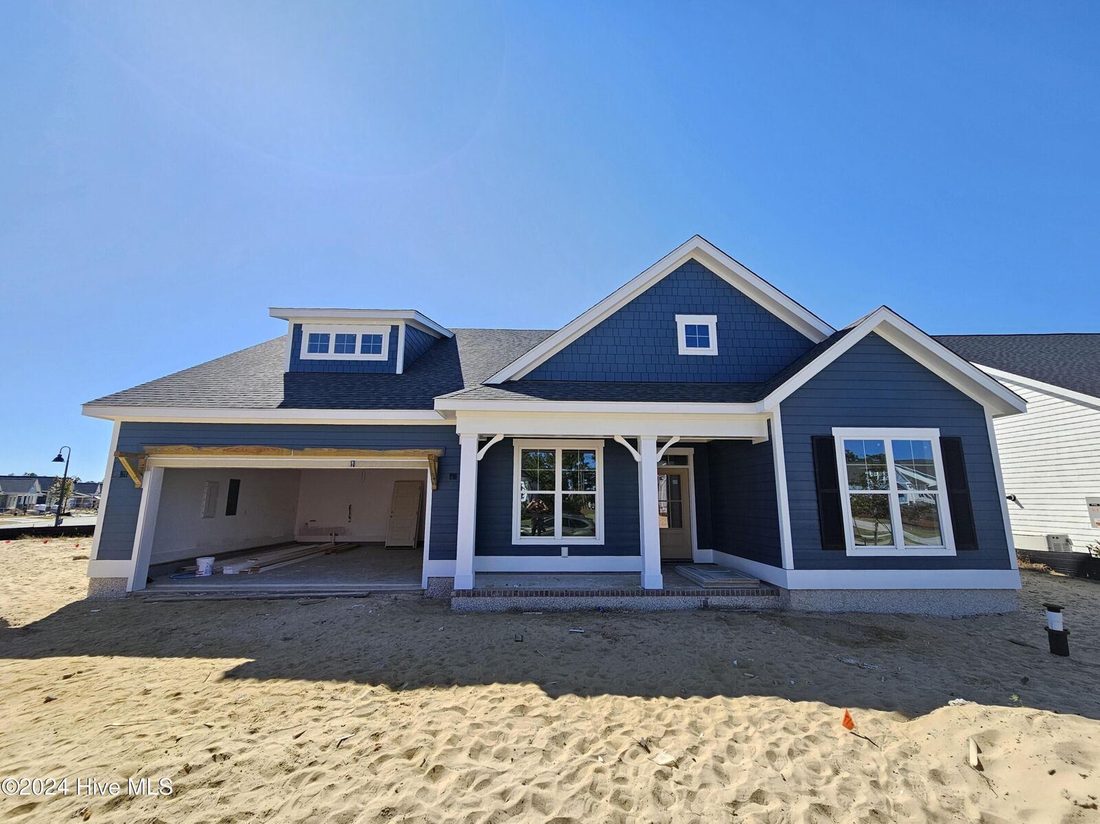 Property Photo: 325 Longhill Drive NC 28412