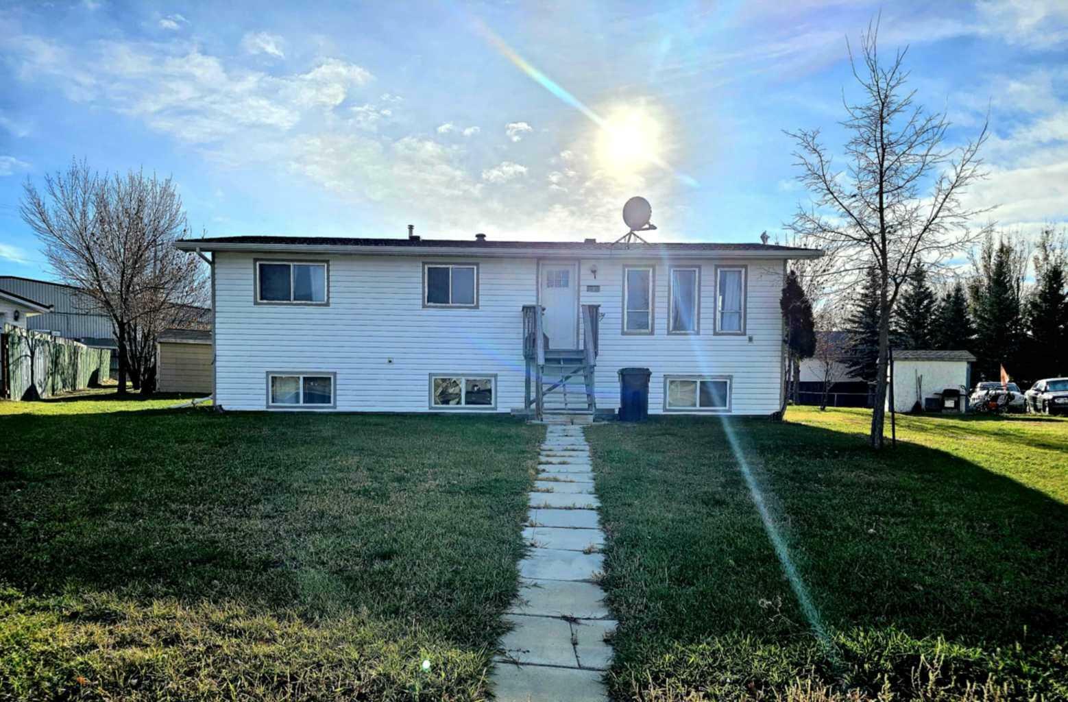 837 4th Avenue  Bassano AB T0J 0B0 photo