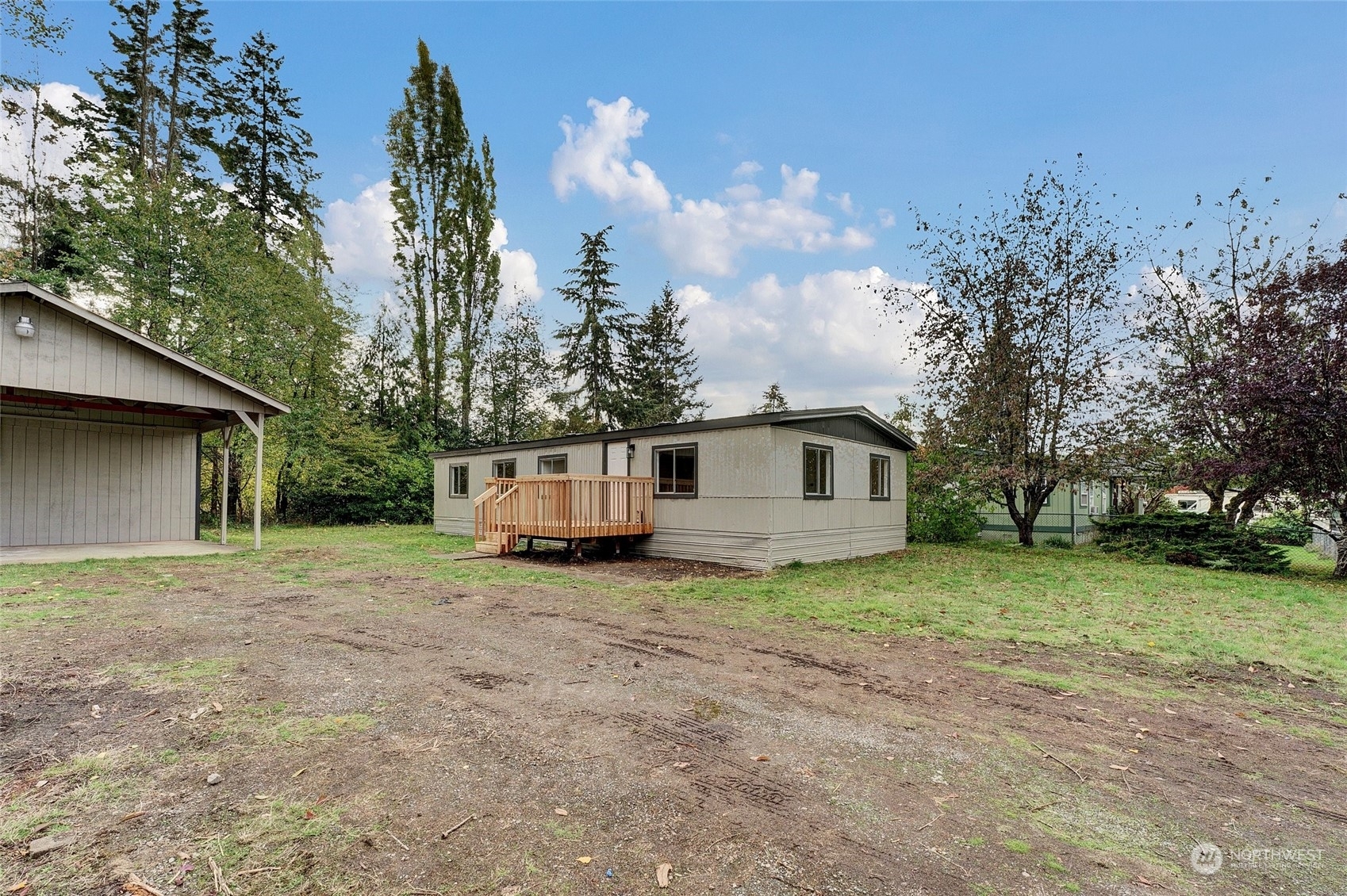 Property Photo:  13109 Ridge Circle E  WA 98391 