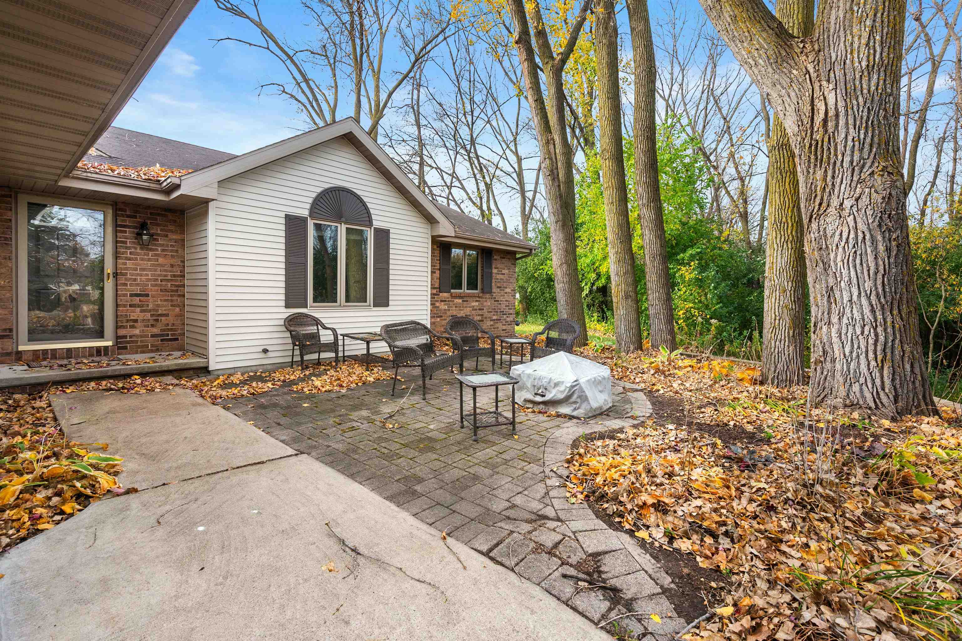 Property Photo:  2611 W Glendale Avenue  WI 54914 