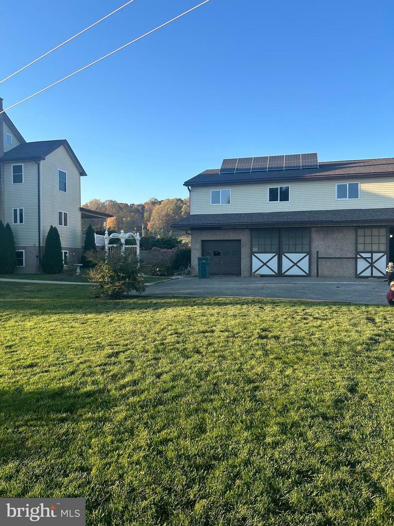 Property Photo:  52 Hess Road  PA 17566 