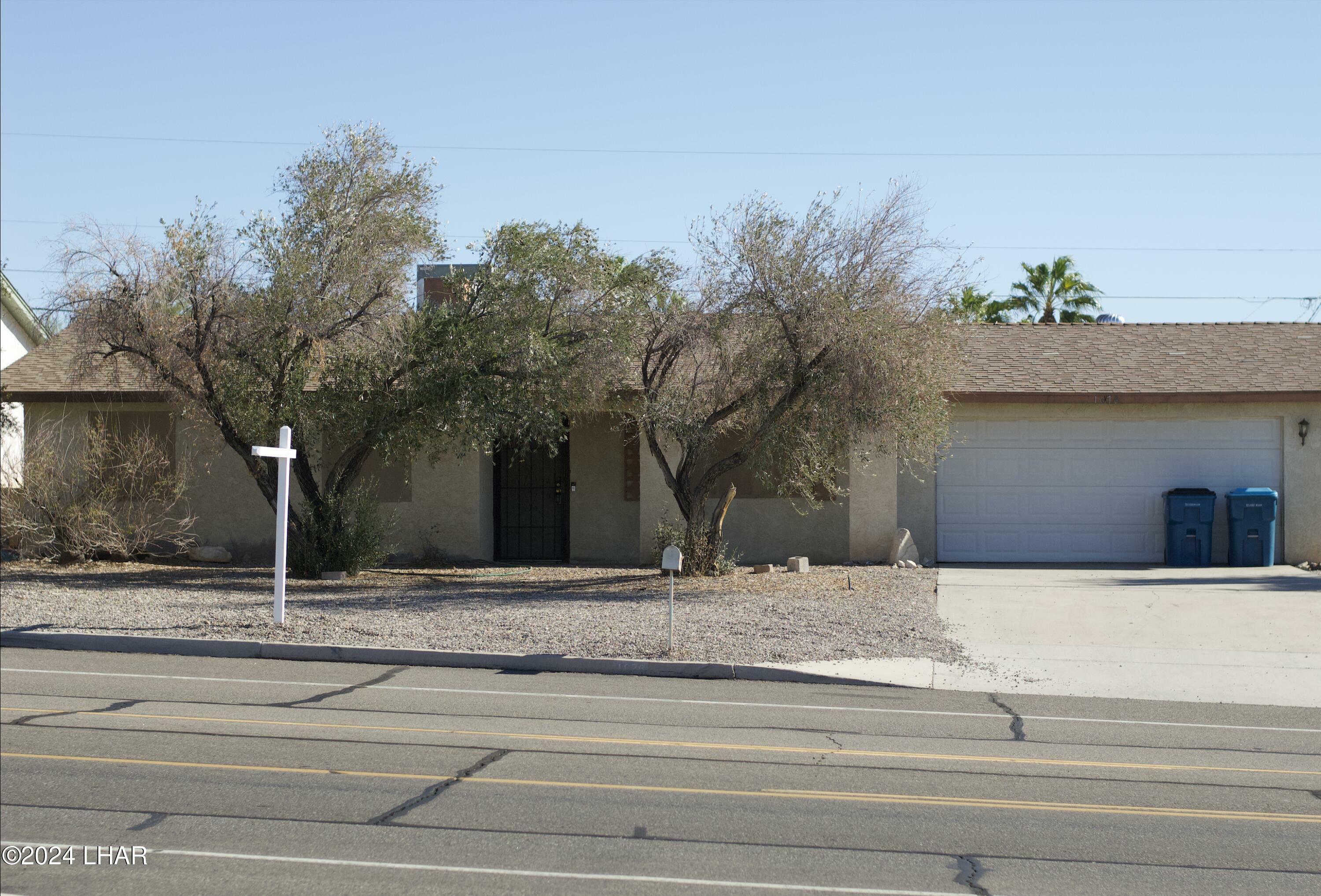 Property Photo:  1676 McCulloch Blvd  AZ 86406 