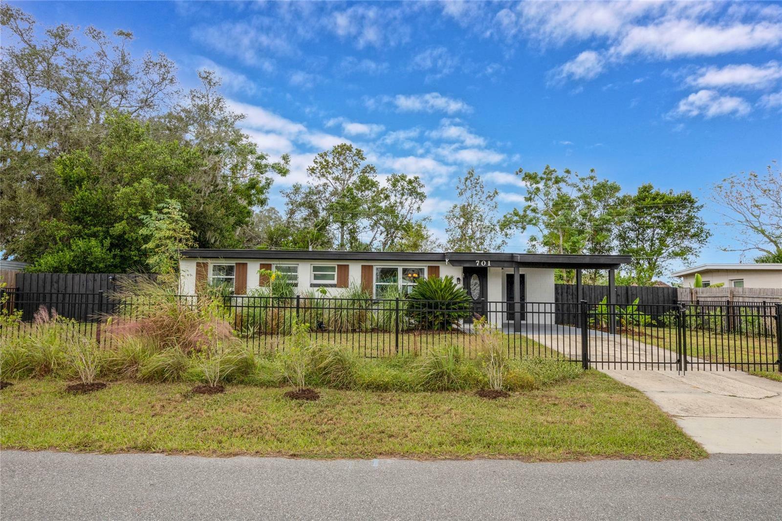 Property Photo:  701 Logan Drive  FL 32750 