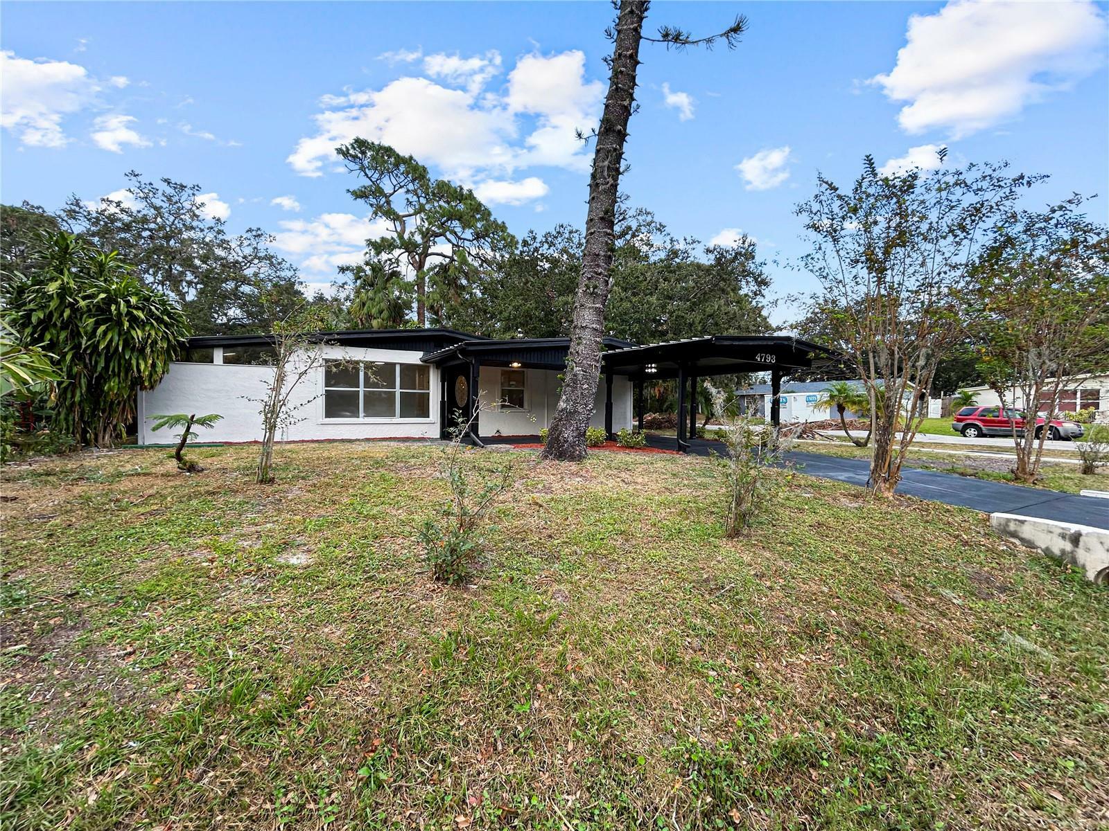 Property Photo:  4793 Kerry Lane  FL 34232 