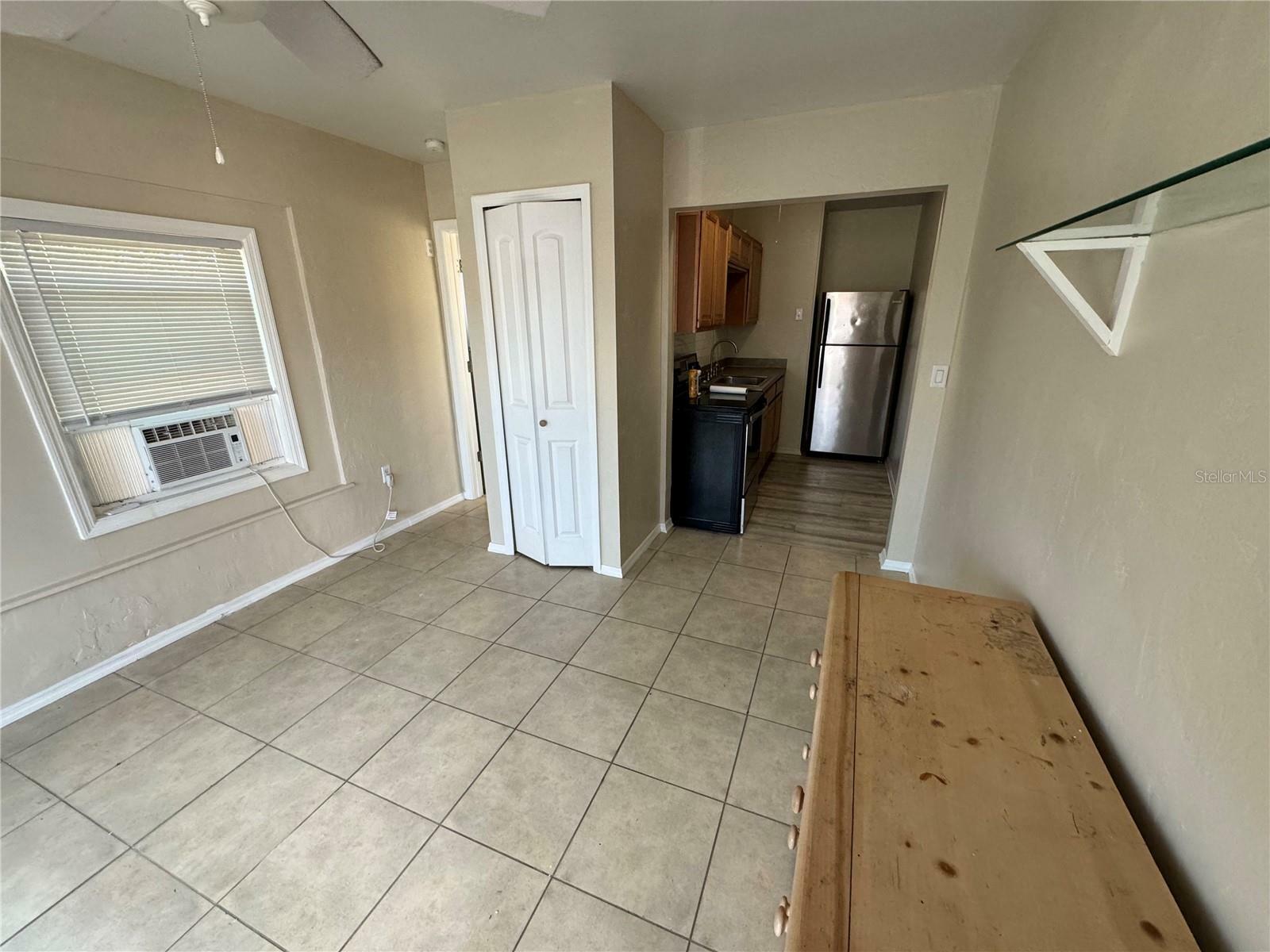 Property Photo:  1400 The Rialto E  FL 34285 