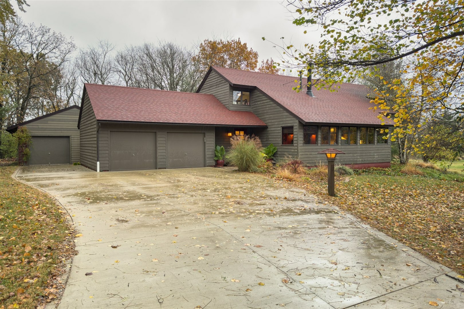 Property Photo:  19742 Lakewood Drive  IL 61705 