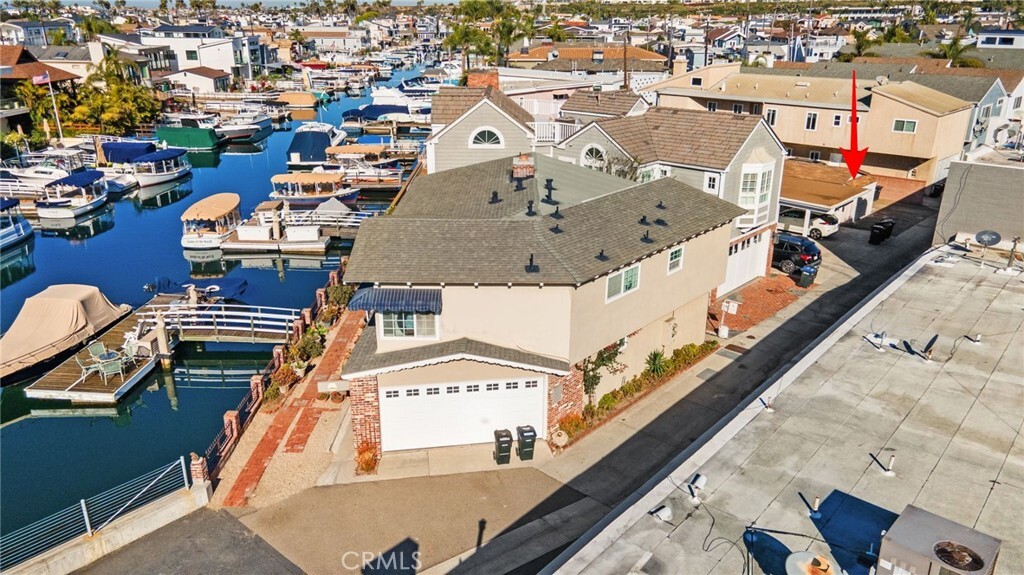 Property Photo: 404 Clubhouse Avenue CA 92663