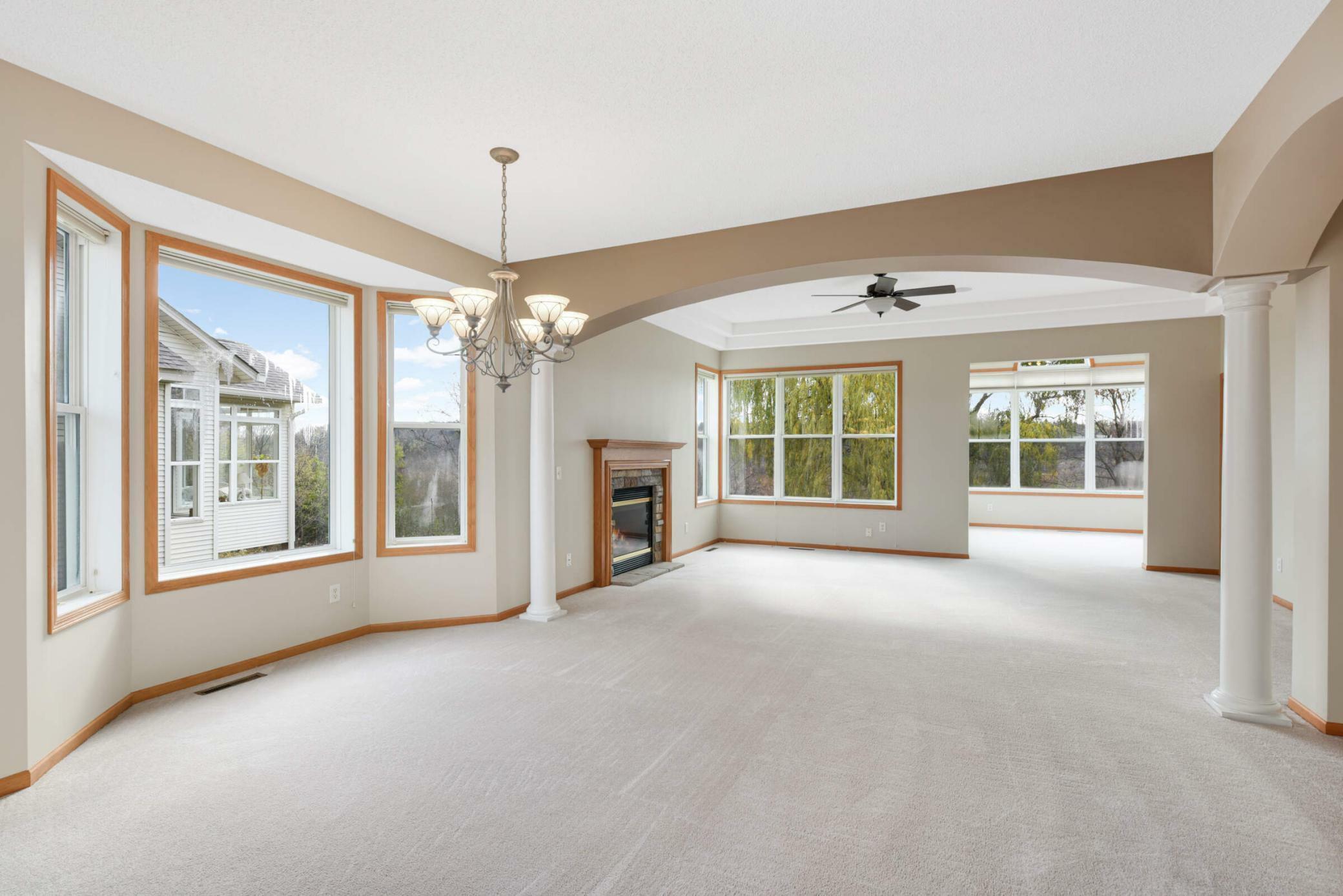 Property Photo:  822 Woodduck Drive  MN 55125 