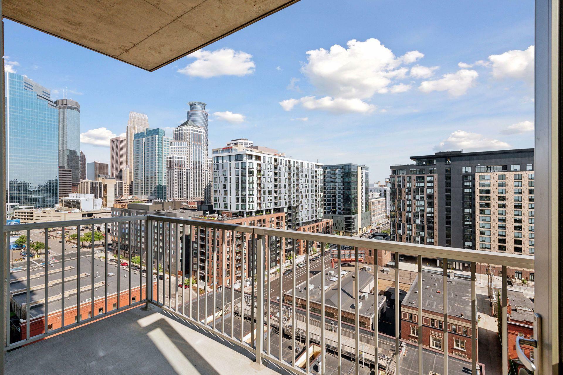 Property Photo:  929 Portland Avenue 1205  MN 55404 