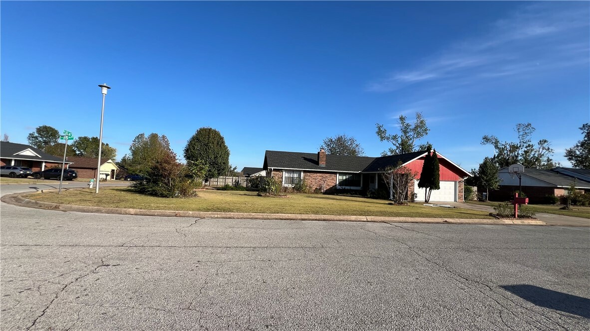 Property Photo:  1725 S 15th Street  AR 72758 