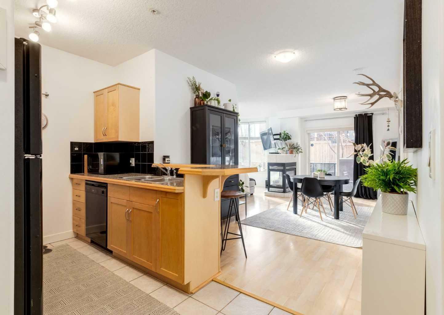 Property Photo:  1800 14A Street SW 323  AB T2T 6K3 