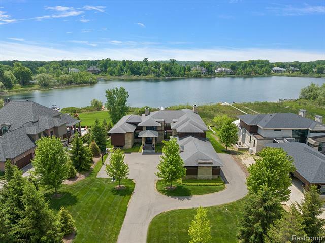 Property Photo:  2657 Turtle Shores Drive  MI 48302 