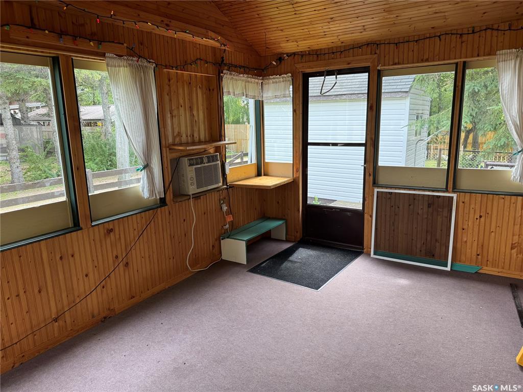 Property Photo:  295 1st Avenue W  SK S0K 1N0 
