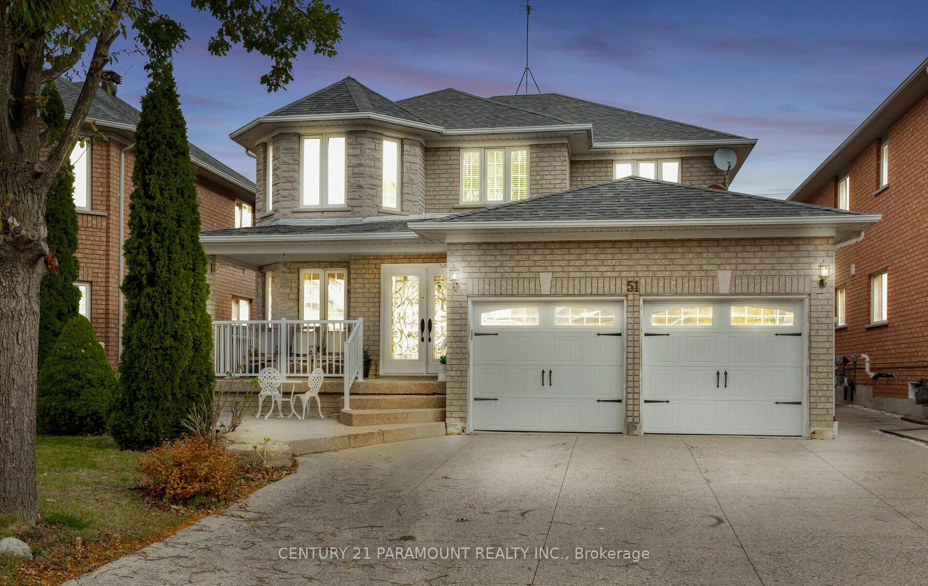 Property Photo:  51 Dragon Tree Cres  ON L6R 2N6 