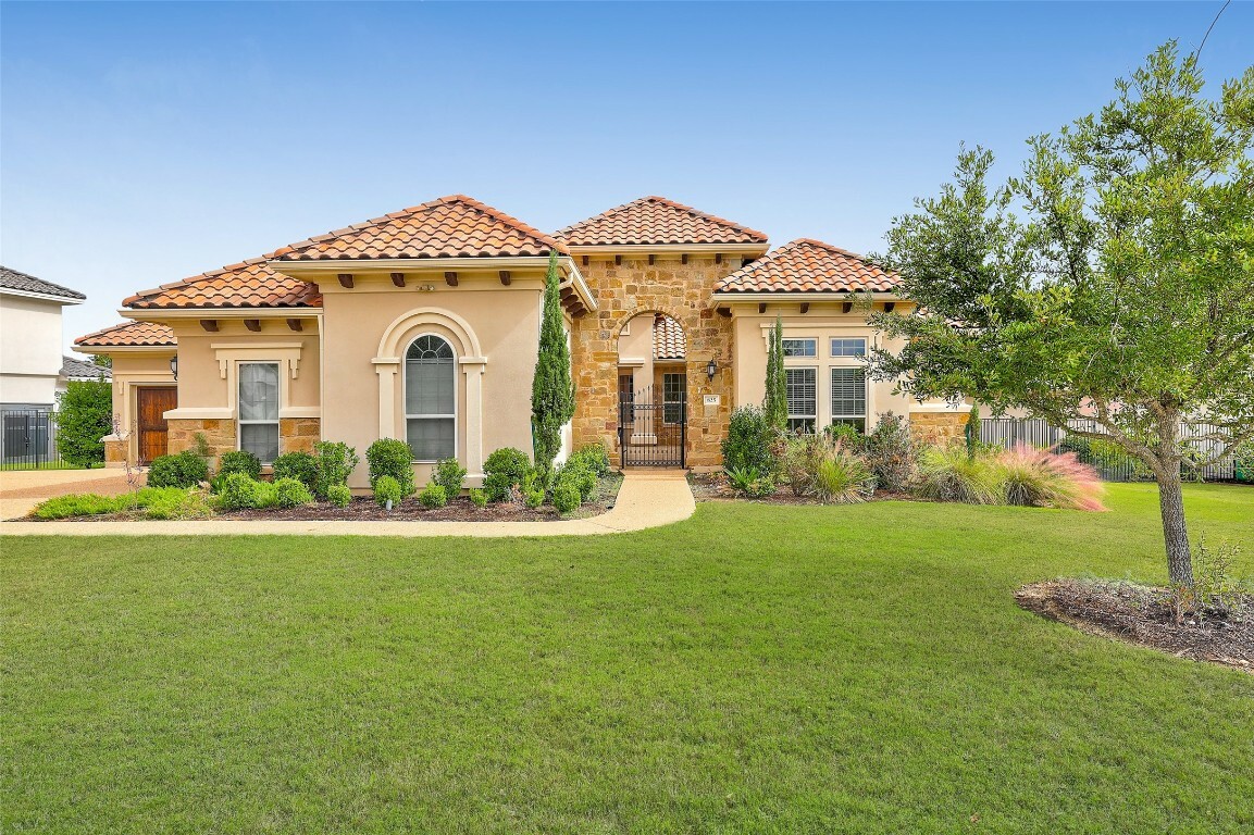 Property Photo:  825 Morning Moon Circle  TX 78732 