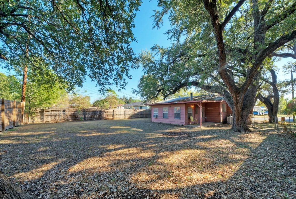 Property Photo:  400 Chippendale Avenue  TX 78745 