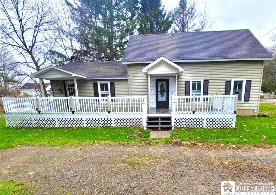 Property Photo:  3433 Busti Stillwater Road  NY 14701 