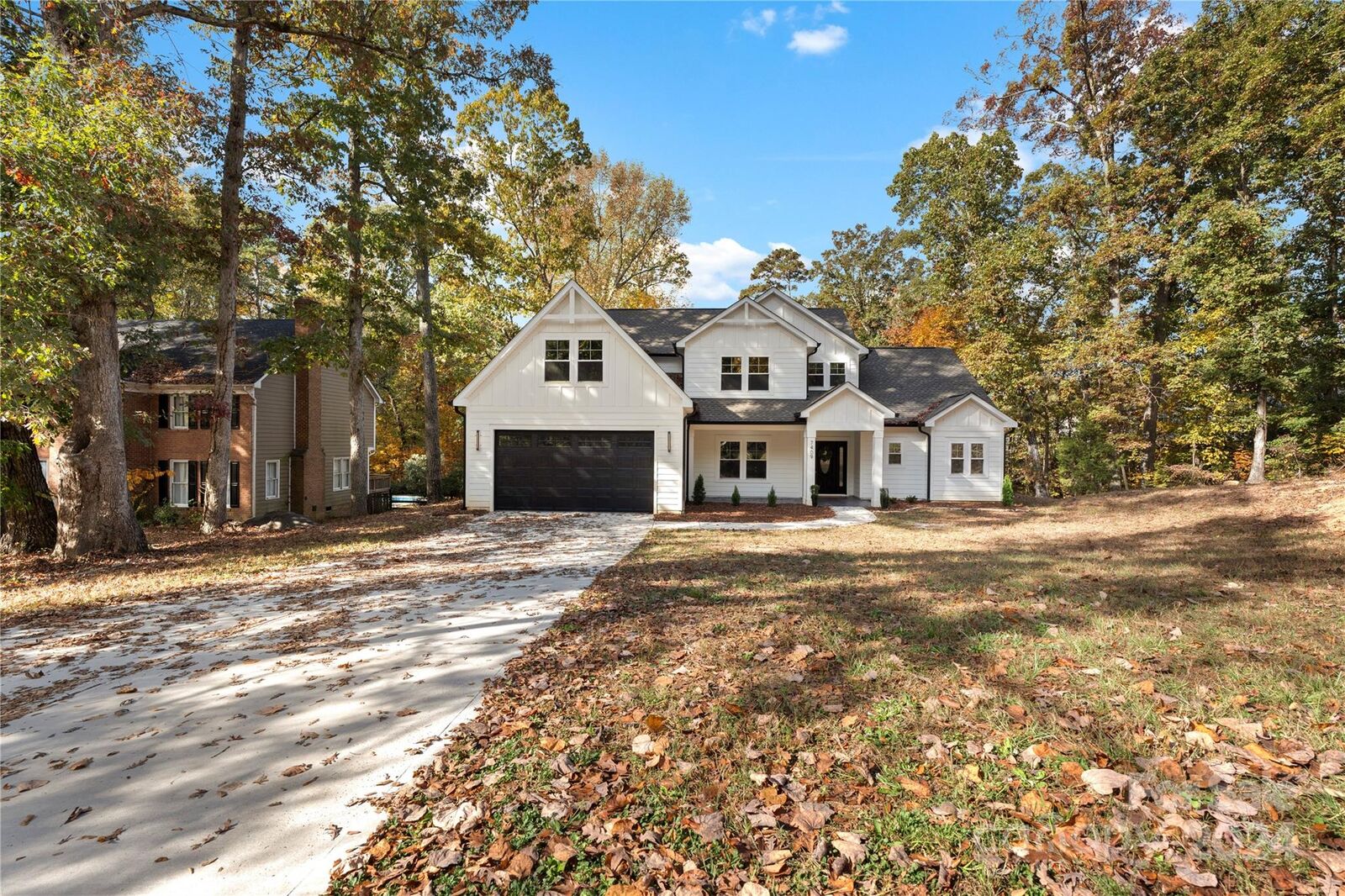Property Photo: 7409 Delta Lake Drive NC 28215