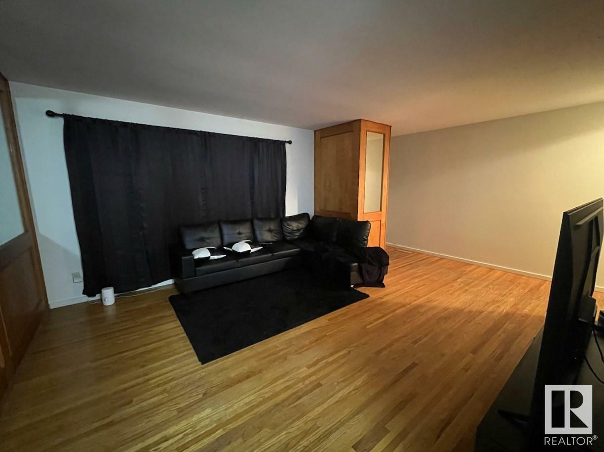 Property Photo:  8223 133A Avenue NW  AB T5E 1G1 