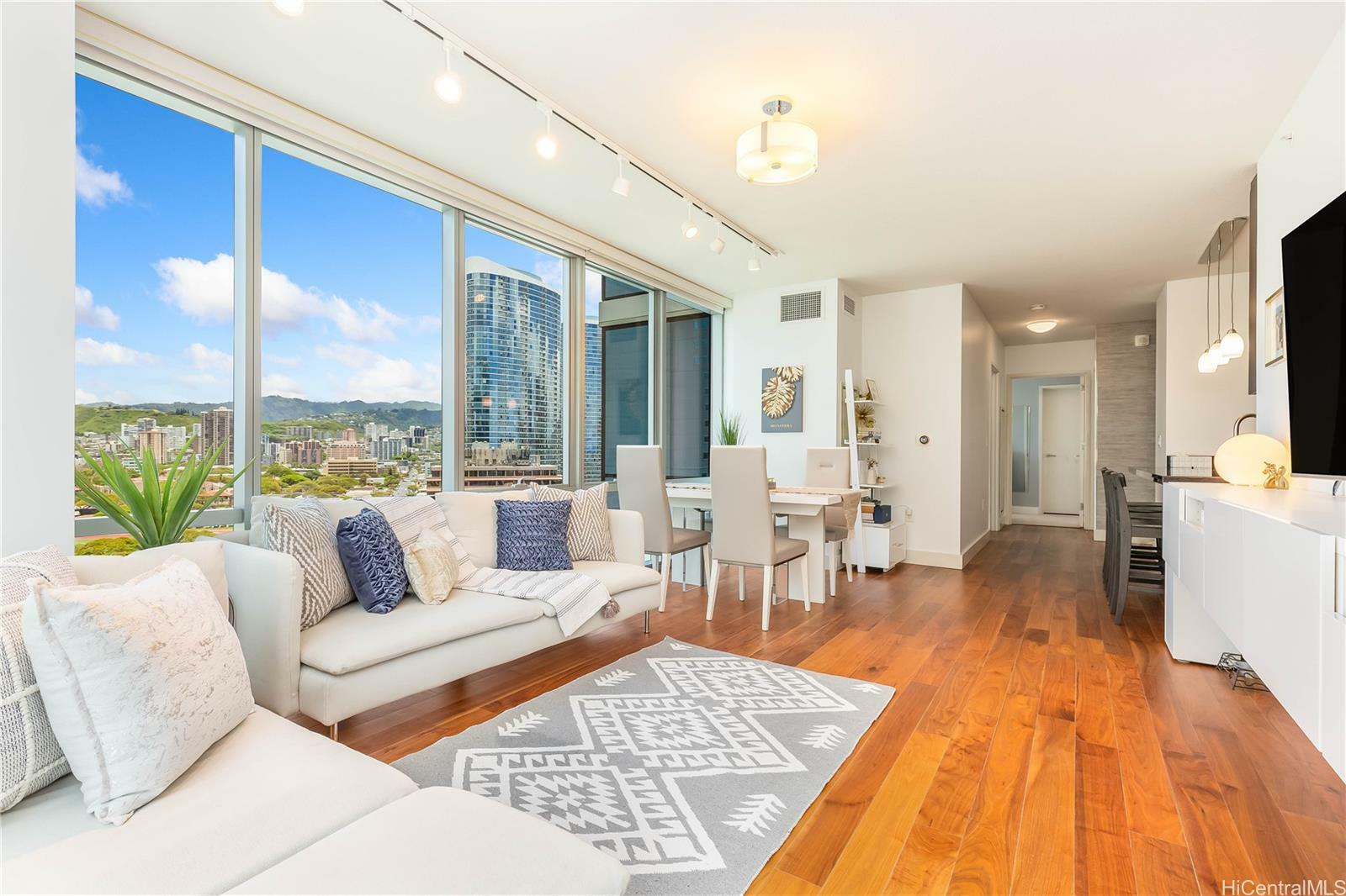 Property Photo: 1189 Waimanu Street 1509 HI 96814