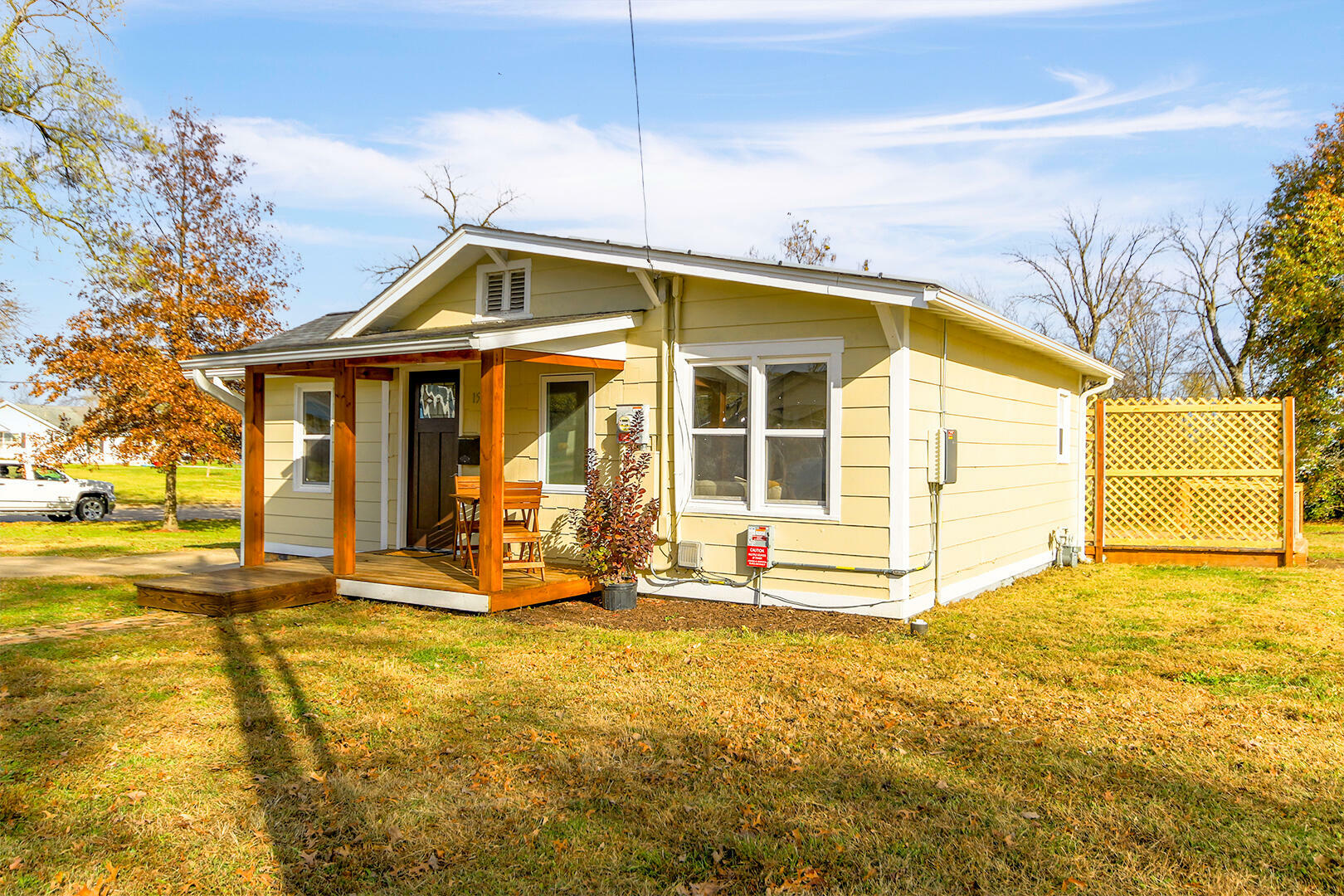 Property Photo:  1526 N Washington Street  MO 65265 