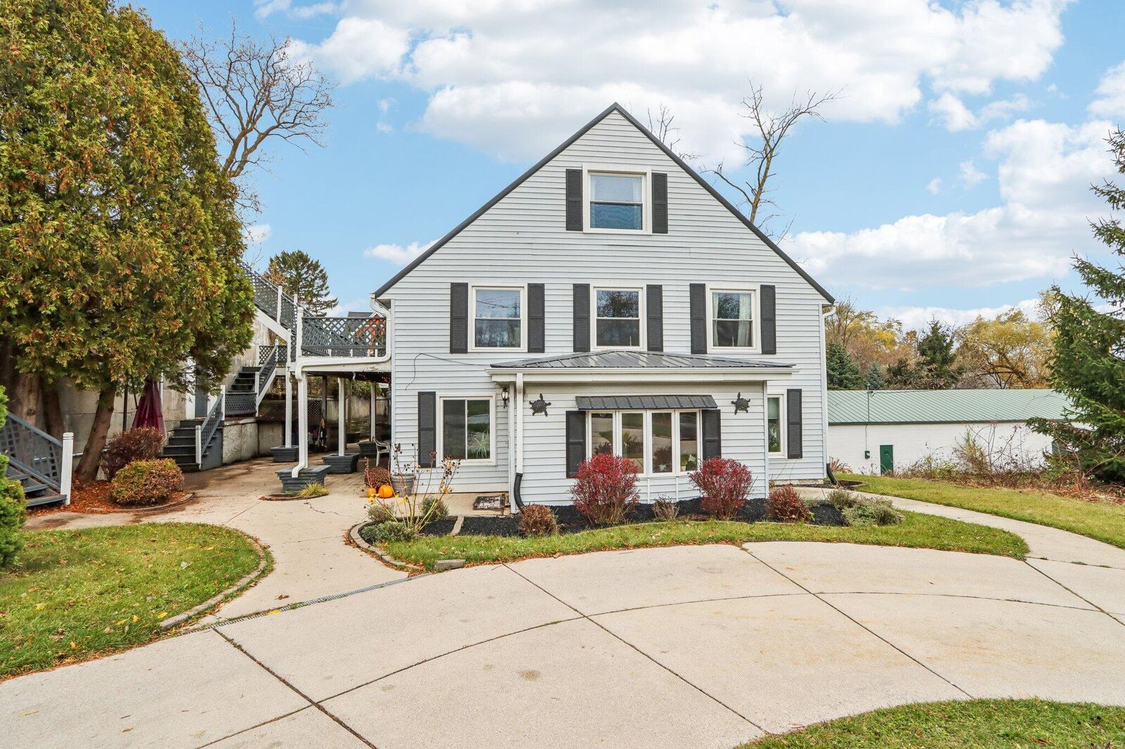 Property Photo: 402 W Oakland Ave WI 53074