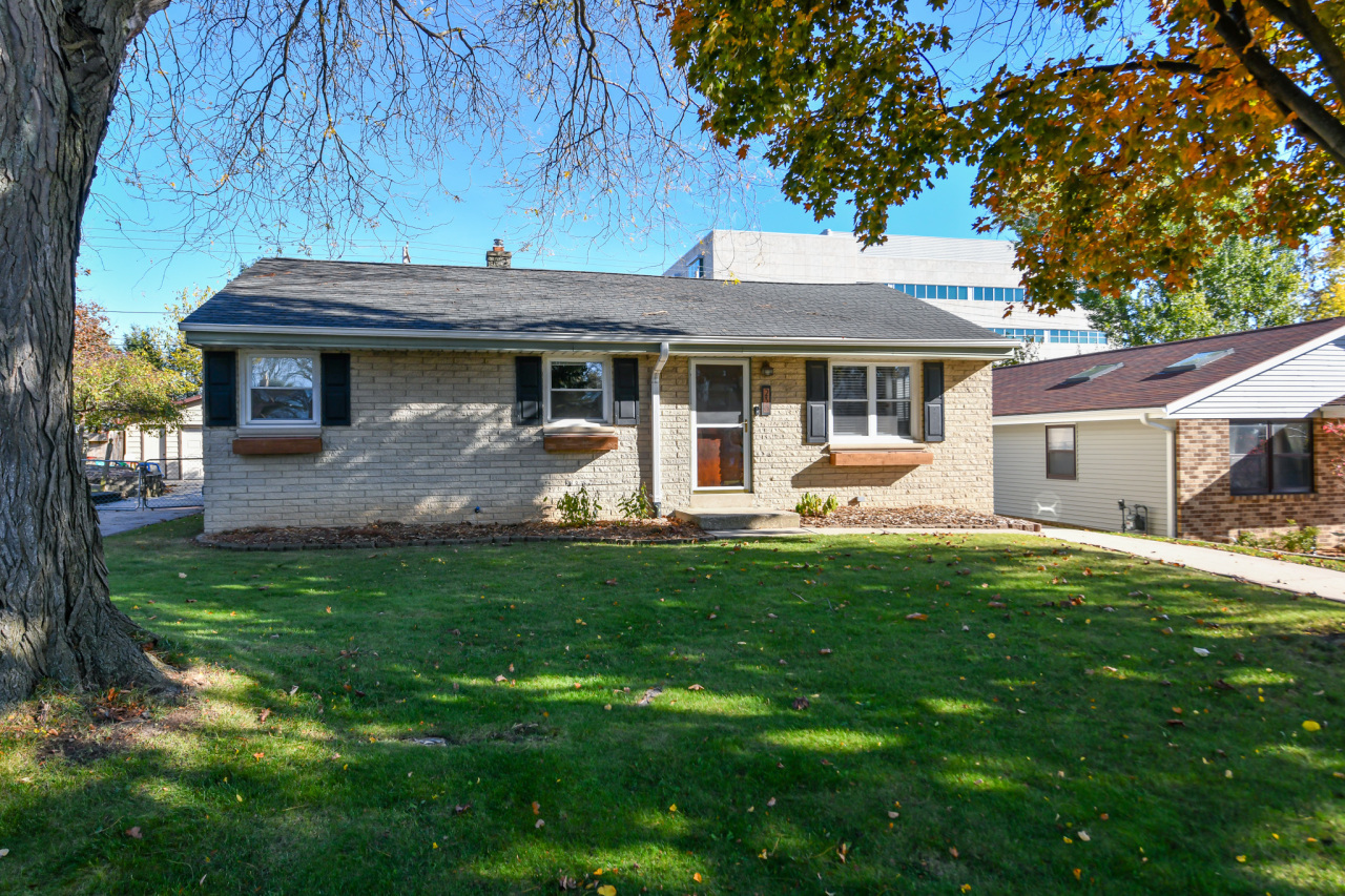 Property Photo: 236 N 110th St WI 53226