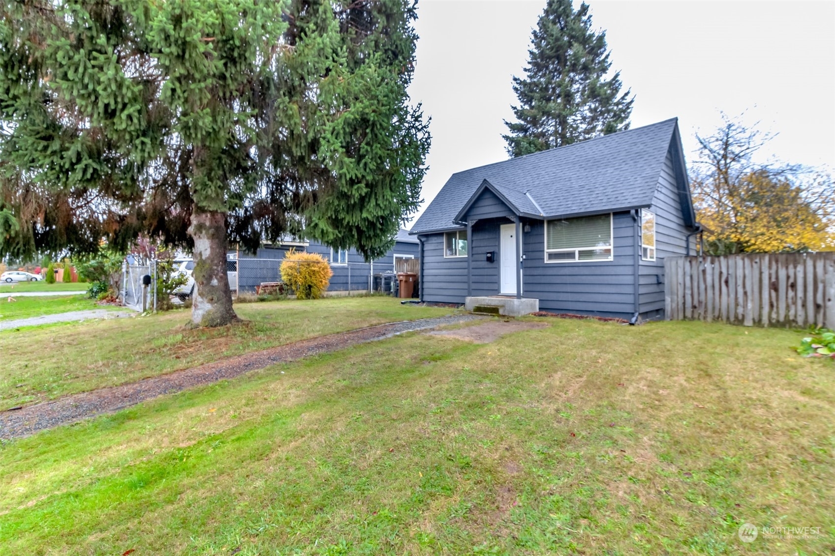 Property Photo:  928 E 55th Street  WA 98404 