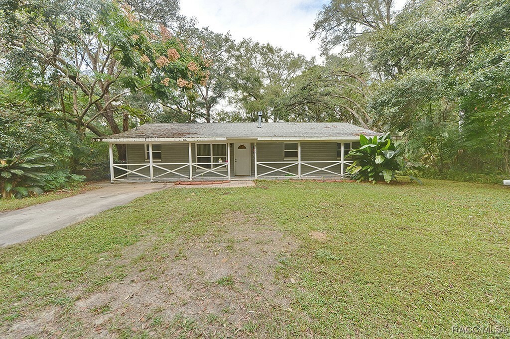 Property Photo:  3655 E Yandle Place  FL 34453 