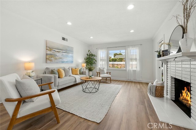 Property Photo:  907 Chestnut Avenue  CA 92821 