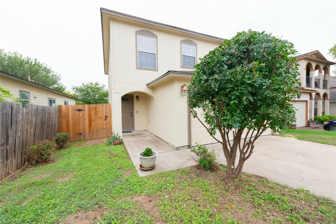 Property Photo:  7011 Thannas Way  TX 78744 