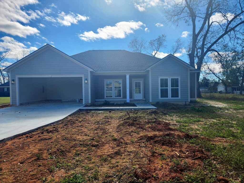 Property Photo:  100 Brackley Court  GA 31763 